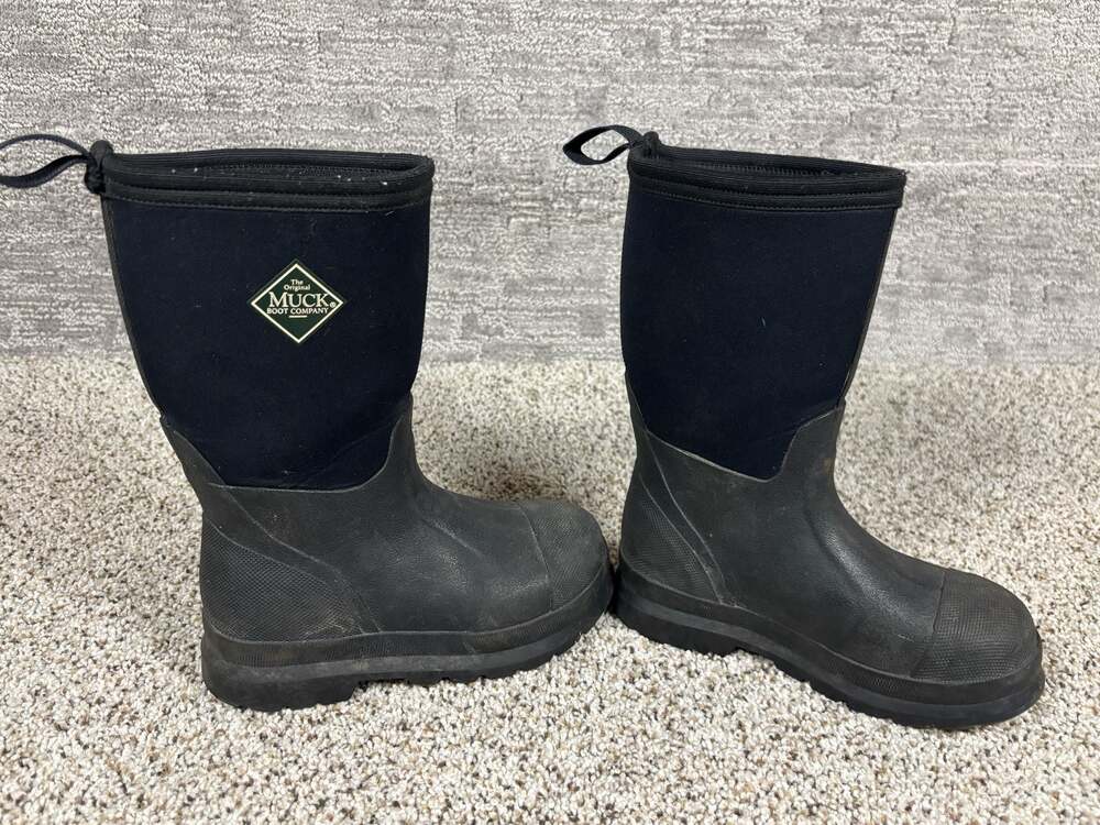 The Original Muck Boot Company Kids Chore Classic Waterproof Boot Size 13 Black
